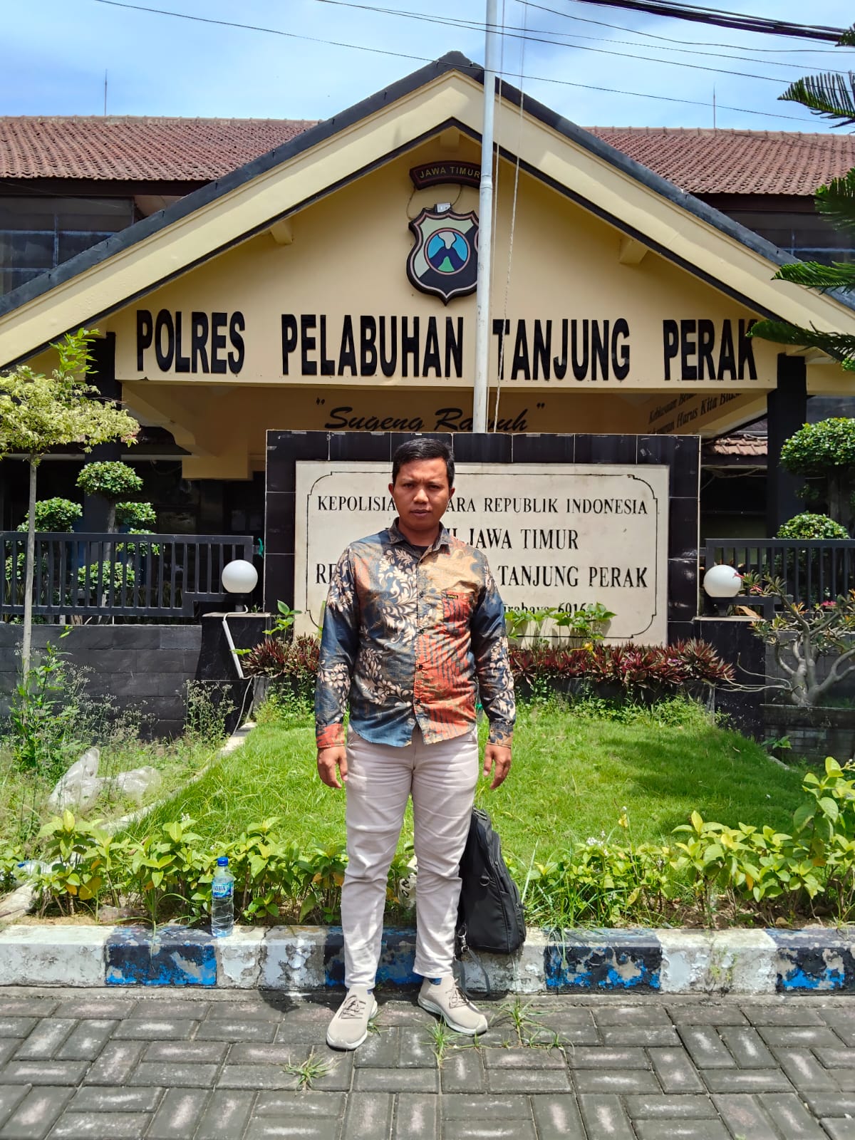 Ketua FAAM Tanggapi Pelaporan Dugaan Pelanggaran Kode Etik Oknum Anggota Polsek Kenjeran Ketua FAAM Tanggapi Pelaporan Dugaan Pelanggaran Kode Etik Oknum Anggota Polsek Kenjeran